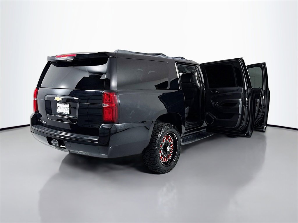 Used 2020 Chevrolet Suburban LT image 30