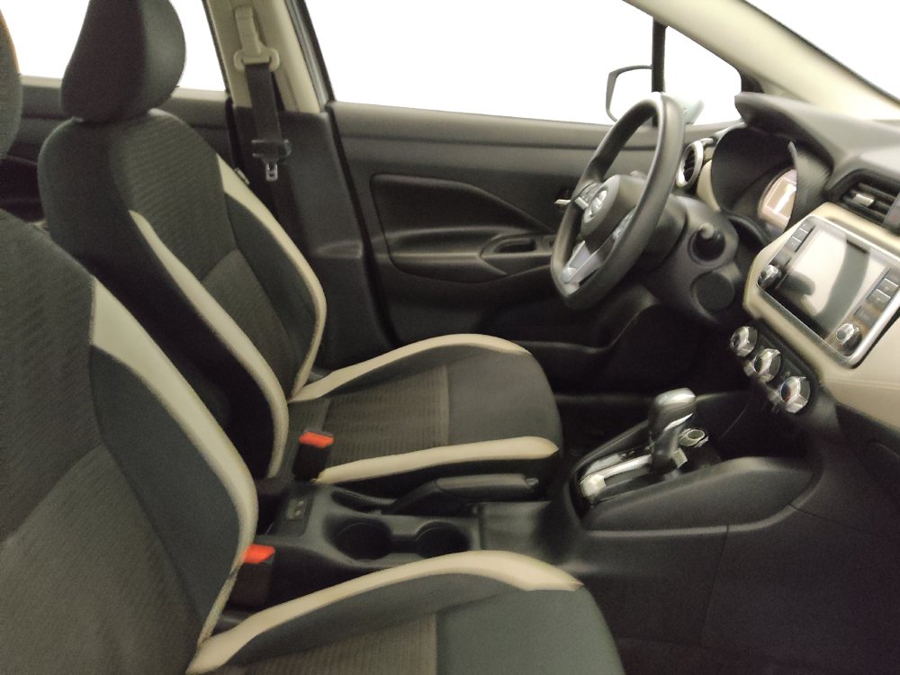 Used 2020 Nissan Versa SV FWD image 21