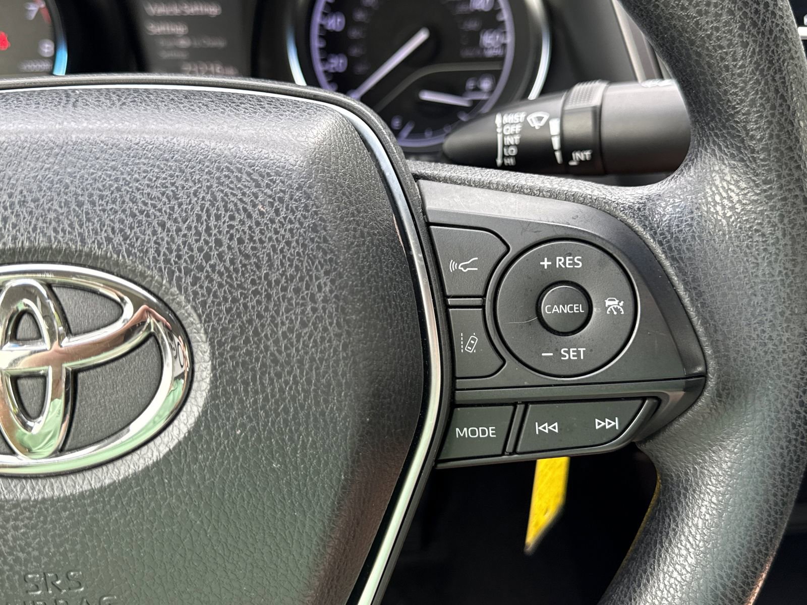 Used 2018 Toyota Camry LE image 18