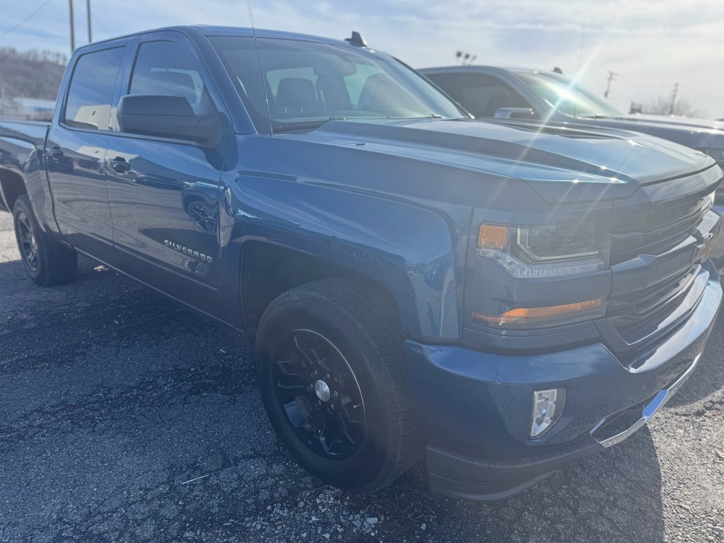 Used 2018 Chevrolet Silverado 1500 LT w/ All Star Edition image 3