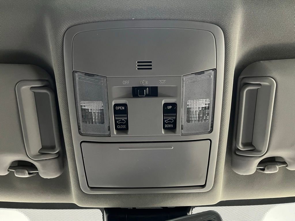 Used 2017 Toyota RAV4 Limited w/ Advanced Technology Package image 9