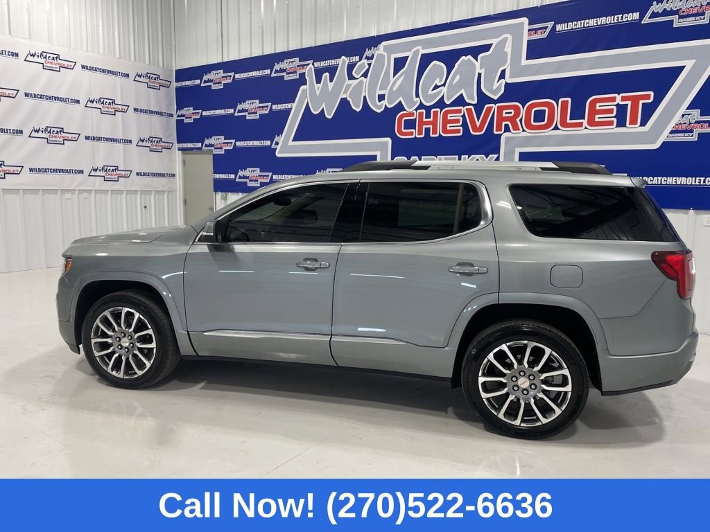 Used 2023 GMC Acadia Denali image 4