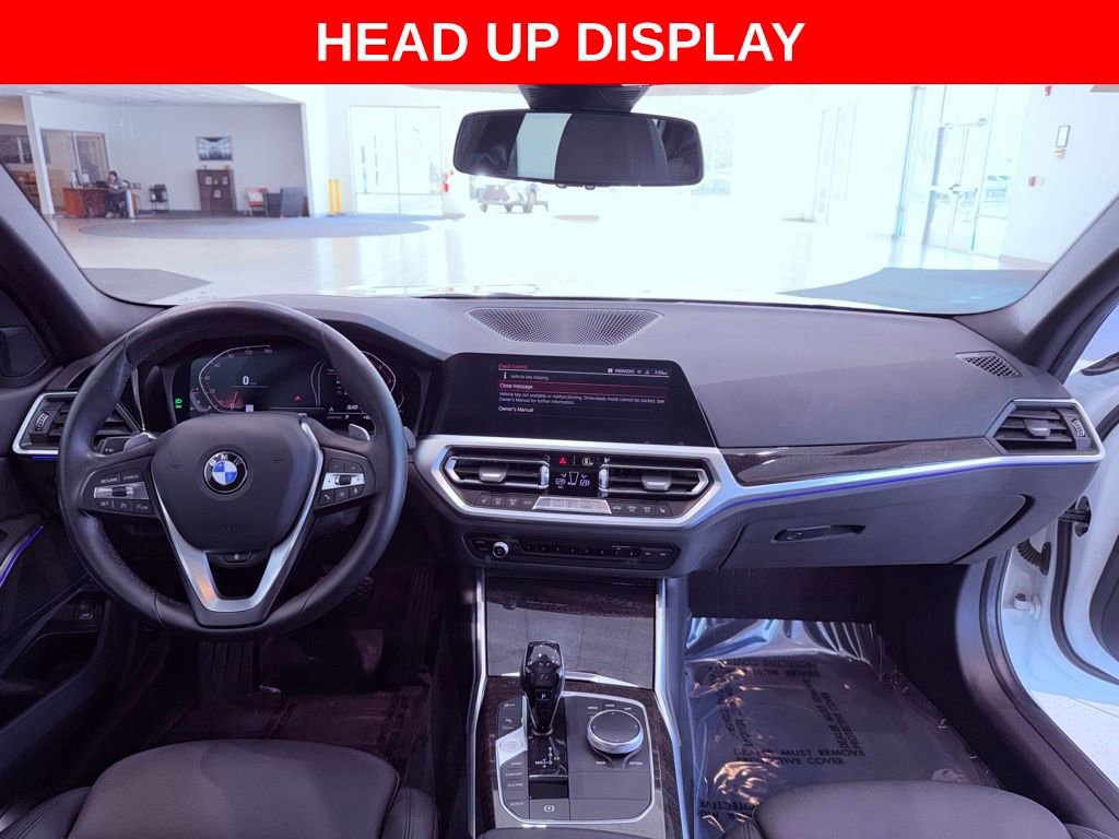 Used 2020 BMW 330i xDrive Sedan w/ Premium Package image 9