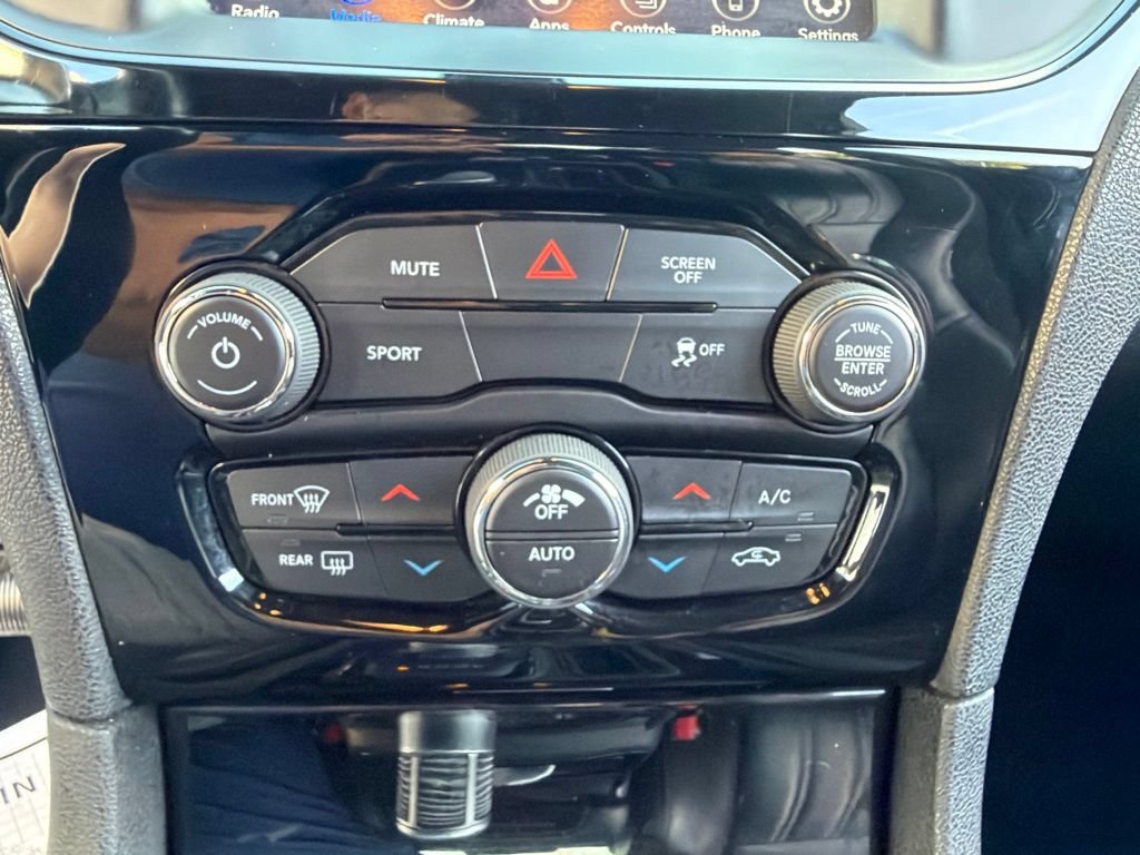 Used 2019 Chrysler 300 S RWD image 30
