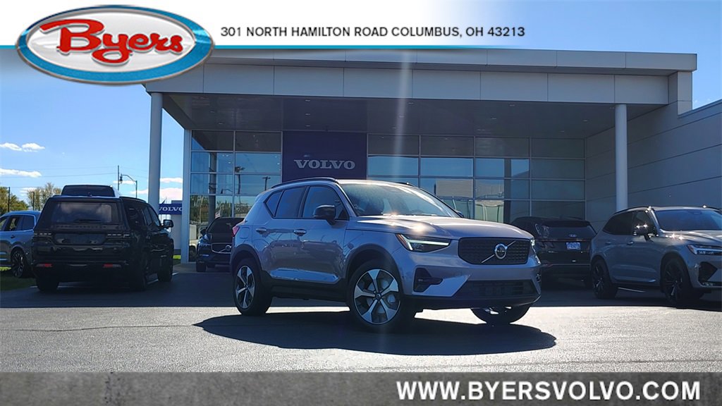 New 2026 Volvo XC40 B5 Plus w/ Protection Package Premier