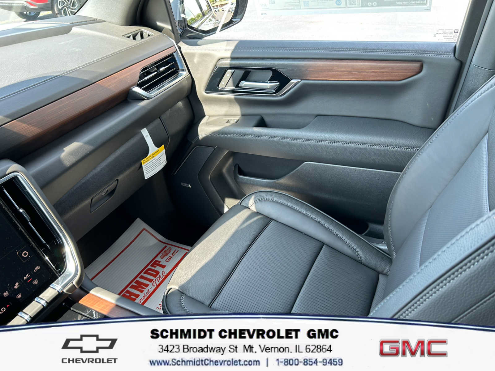 New 2026 GMC Yukon Denali AWD/4WD image 10