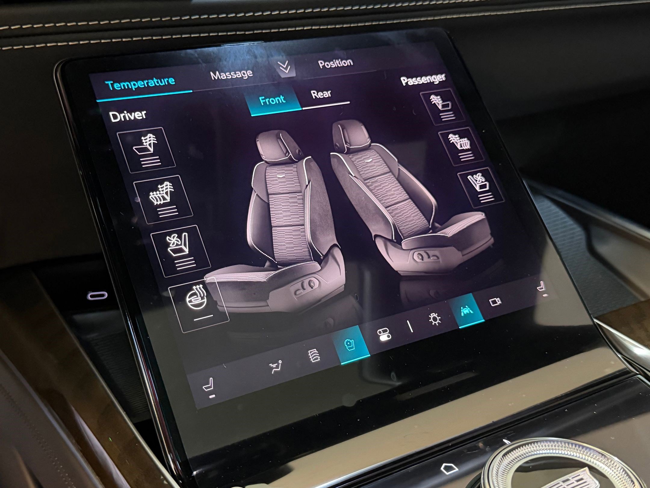 New 2026 Cadillac Escalade ESV Platinum Sport AWD/4WD image 38
