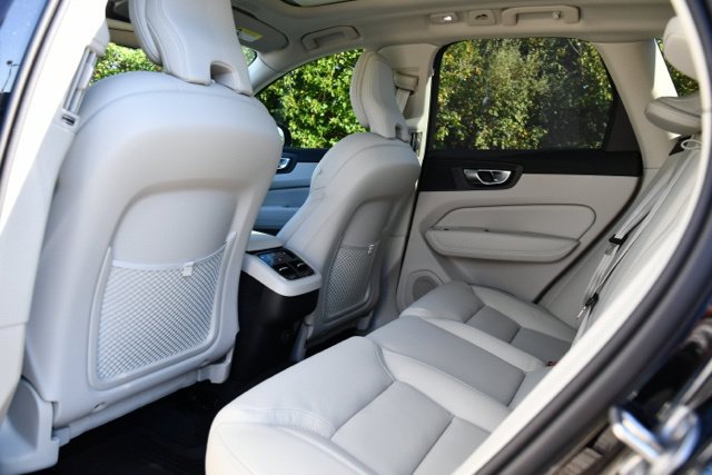 New 2027 Volvo XC60 B5 Ultra AWD/4WD image 18