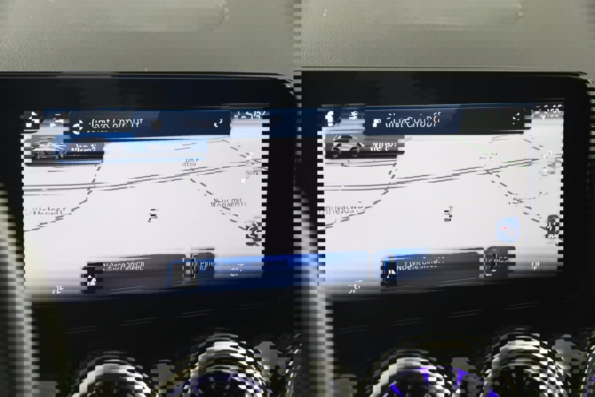 Used 2024 Mercedes-Benz GLA 35 AMG 4MATIC image 9