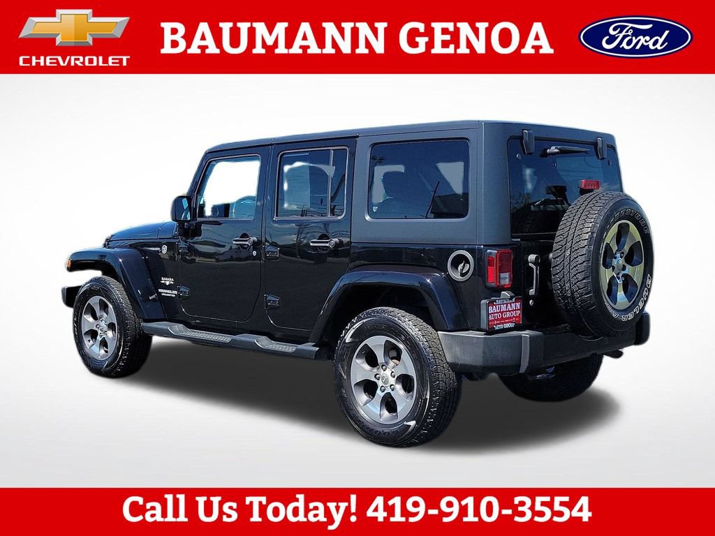Used 2016 Jeep Wrangler Unlimited Sahara AWD/4WD image 3