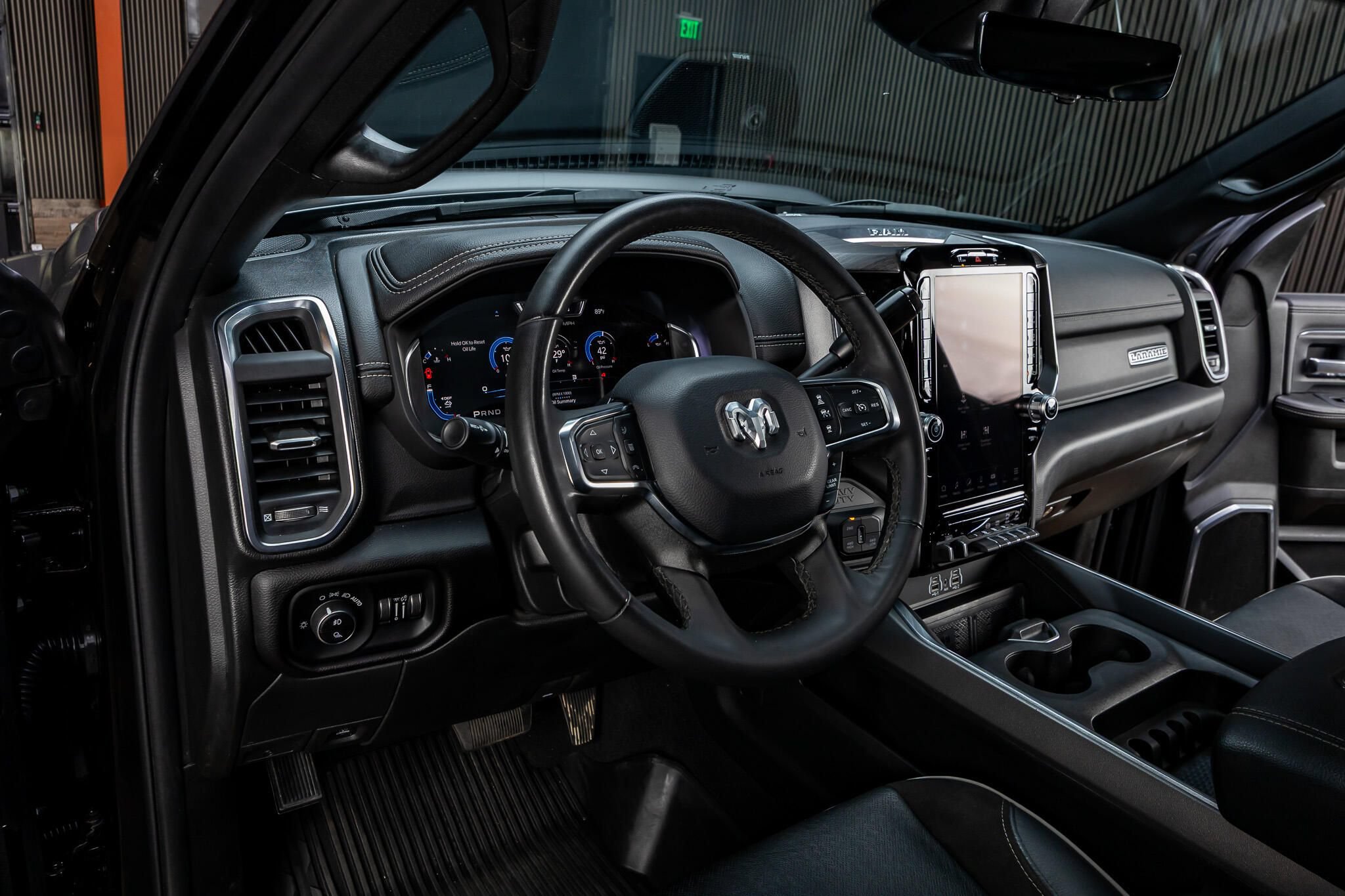 Used 2025 RAM 2500 Laramie w/ Night Edition AWD/4WD image 16