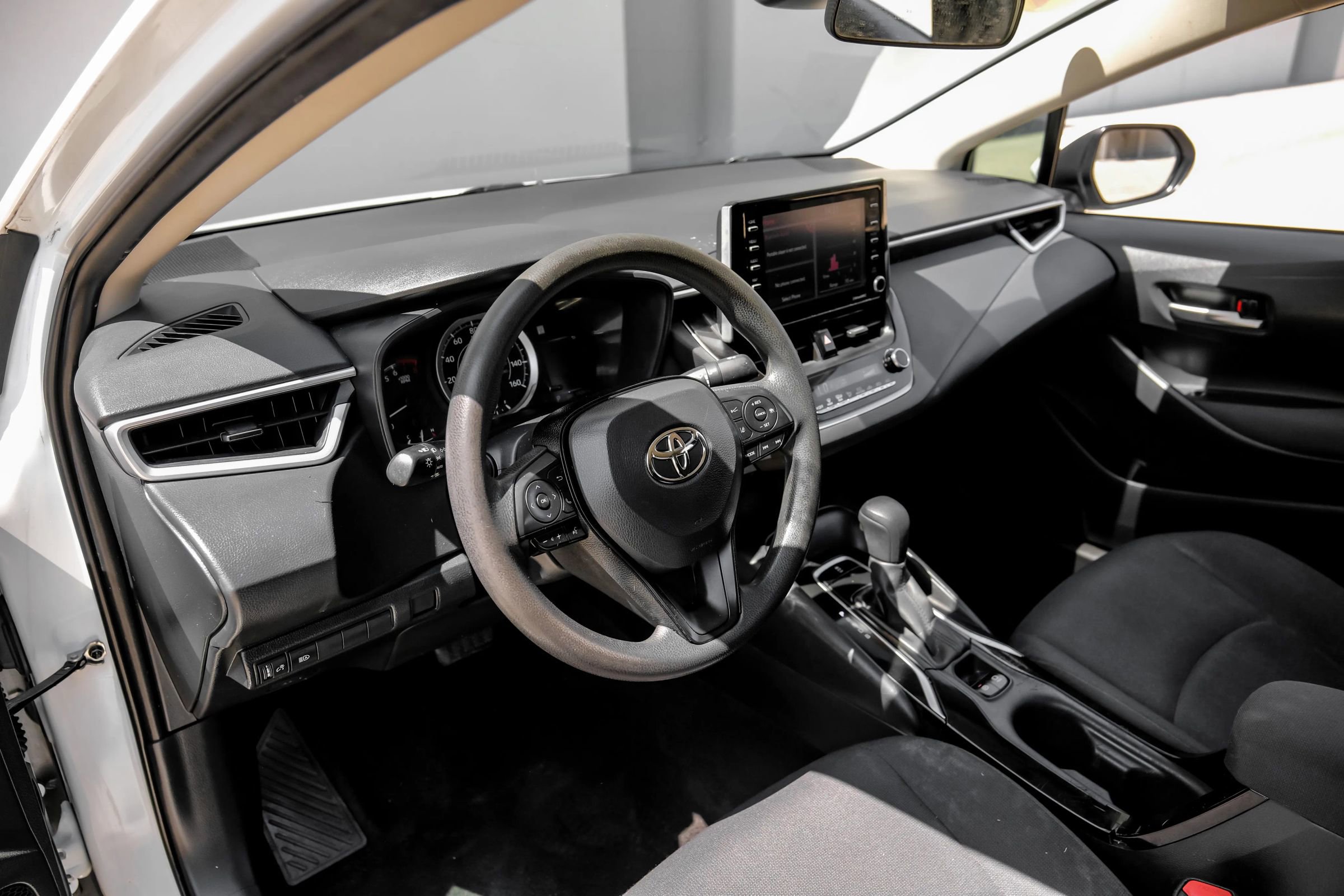 Used 2021 Toyota Corolla LE image 15