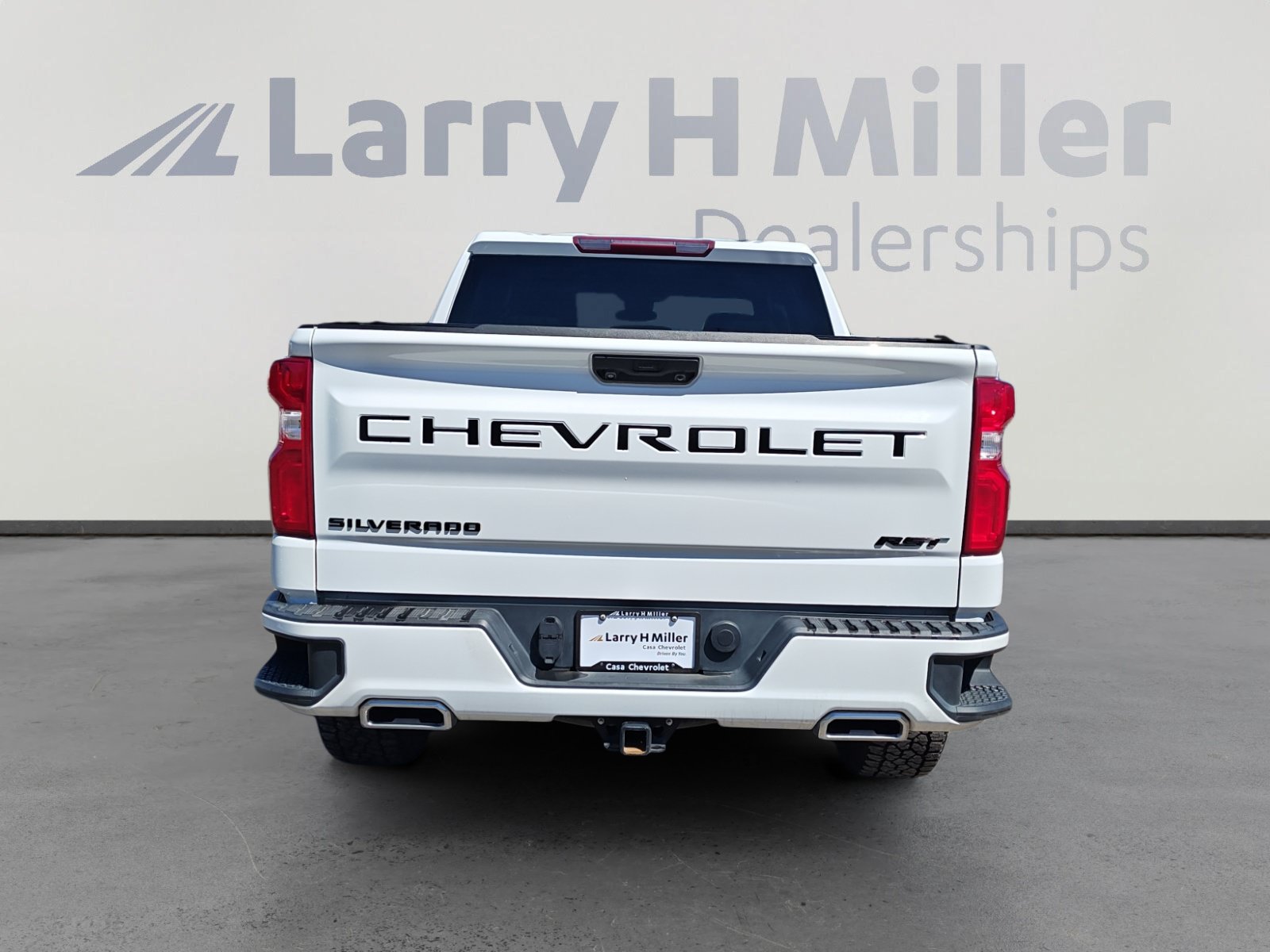 Used 2023 Chevrolet Silverado 1500 RST w/ Z71 Off-Road Package AWD/4WD image 4