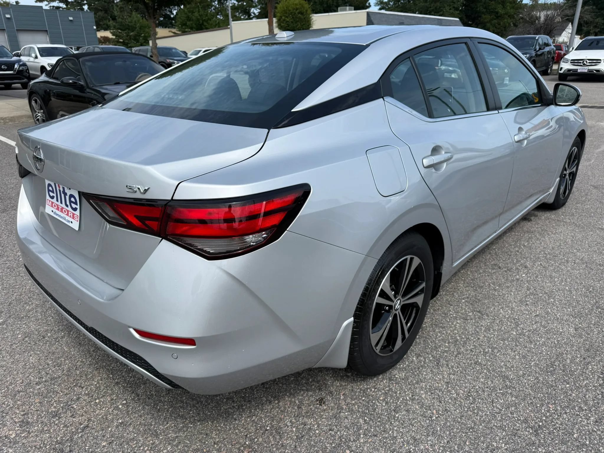 Used 2023 Nissan Sentra SV w/ All-Weather Package FWD image 7