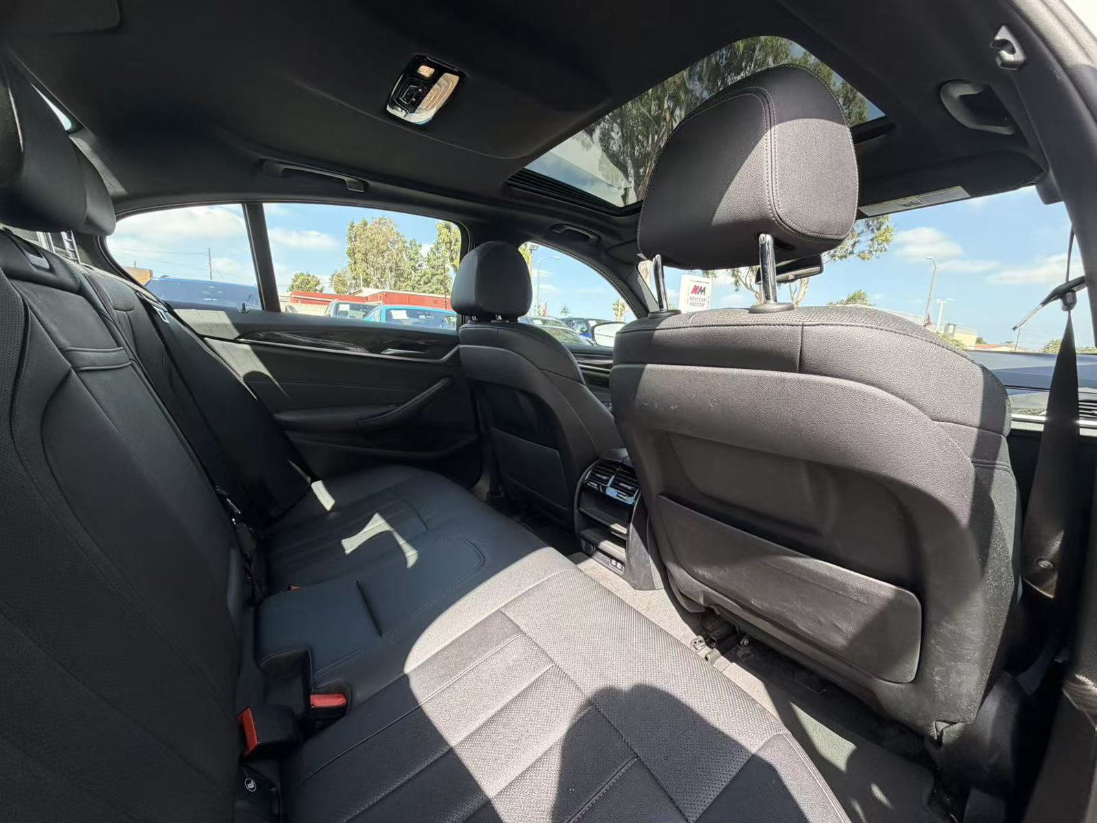 Used 2023 BMW 530i w/ M Sport Package RWD image 16
