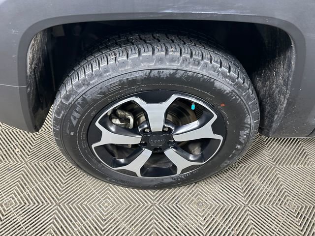 Used 2022 Jeep Renegade Trailhawk image 11