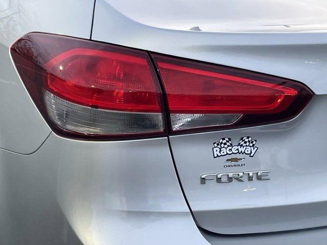 Used 2017 Kia Forte LX image 15