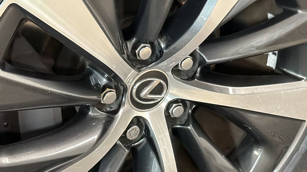 Certified 2021 Lexus LS 500 AWD w/ Accessory Package (Z1) image 5