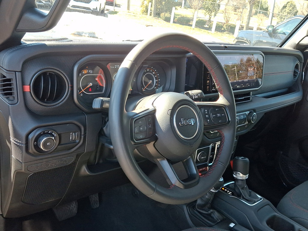 Certified 2025 Jeep Wrangler Unlimited Rubicon image 25