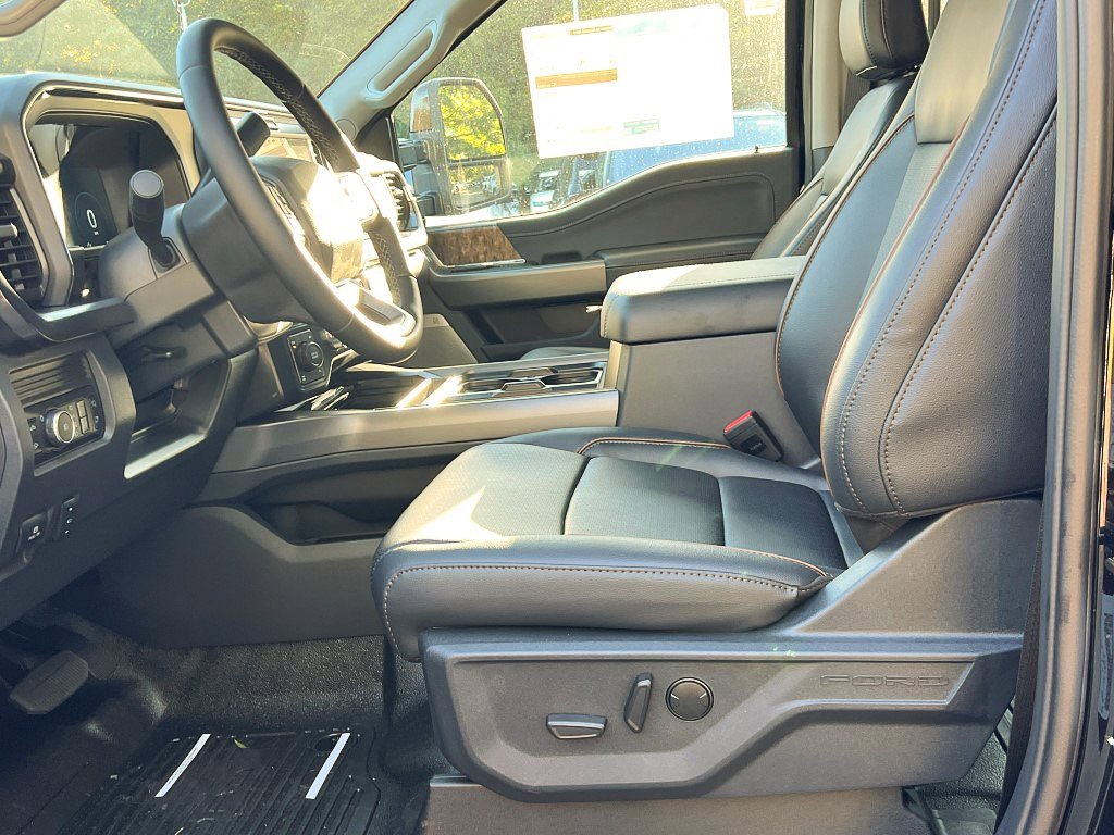 New 2026 Ford F350 Lariat image 13