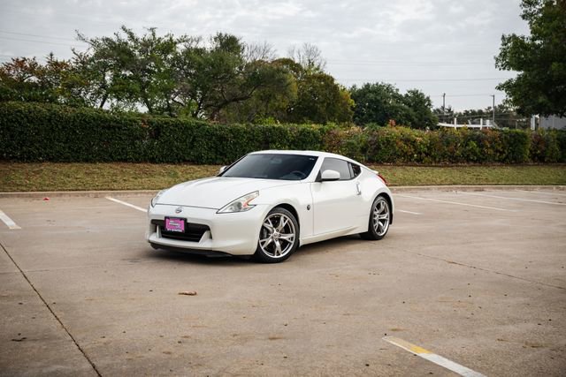 Used 2011 Nissan 370Z Touring w/ Sport Pkg image 17