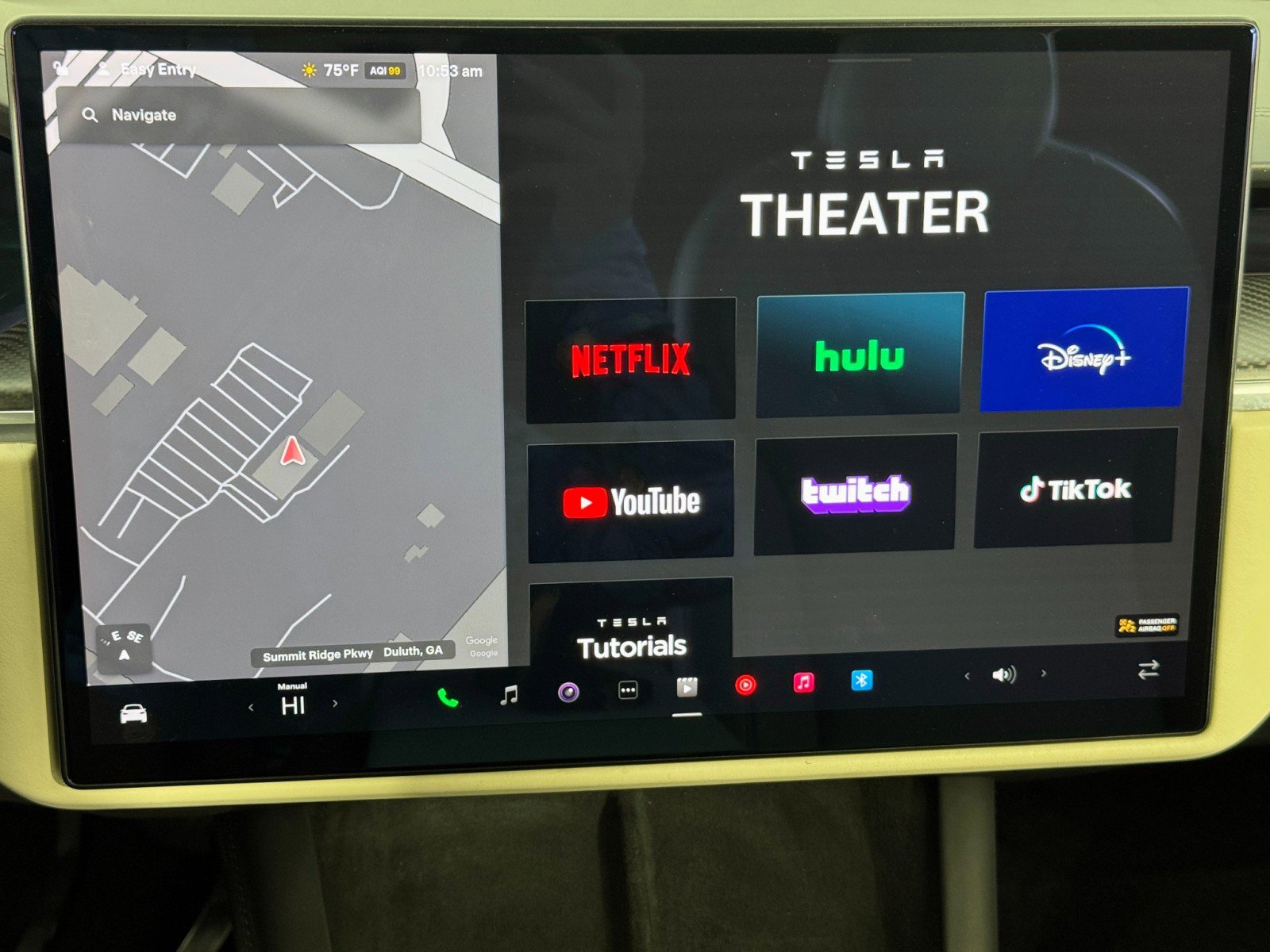 Used 2022 Tesla Model X Plaid image 30