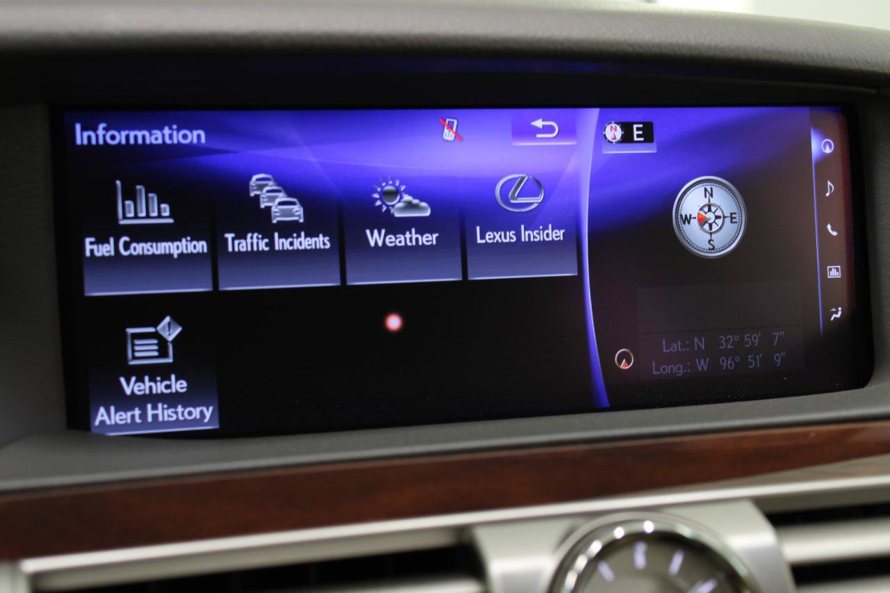 Used 2016 Lexus LS 460 w/ Comfort Package RWD image 60