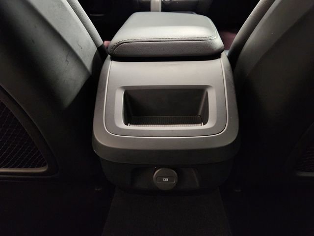 Used 2024 Volvo S60 B5 Core image 31