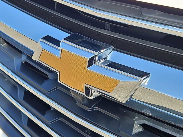 New 2027 Chevrolet Traverse LT w/ LPO, Cargo Package FWD image 31
