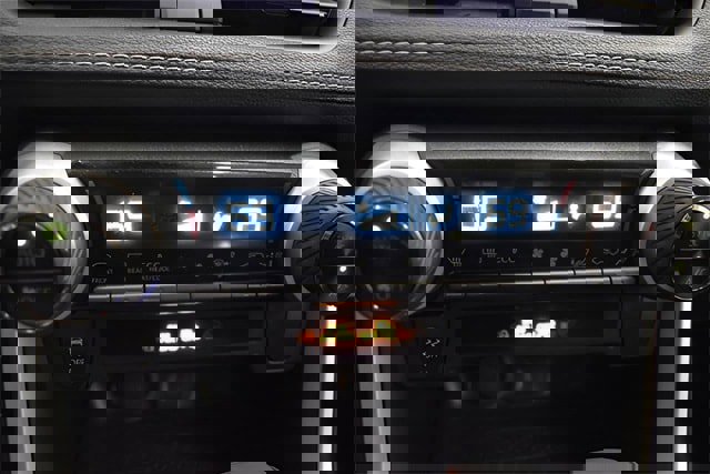 Used 2025 Toyota RAV4 LE image 30