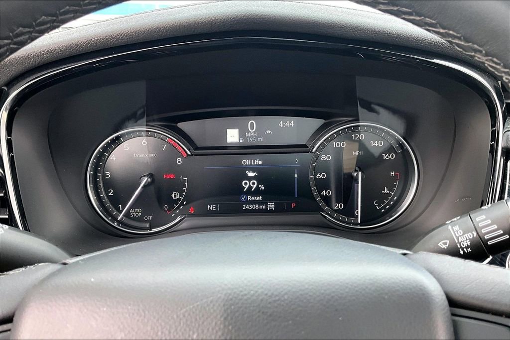 Certified 2025 Cadillac XT6 Premium Luxury AWD/4WD image 22