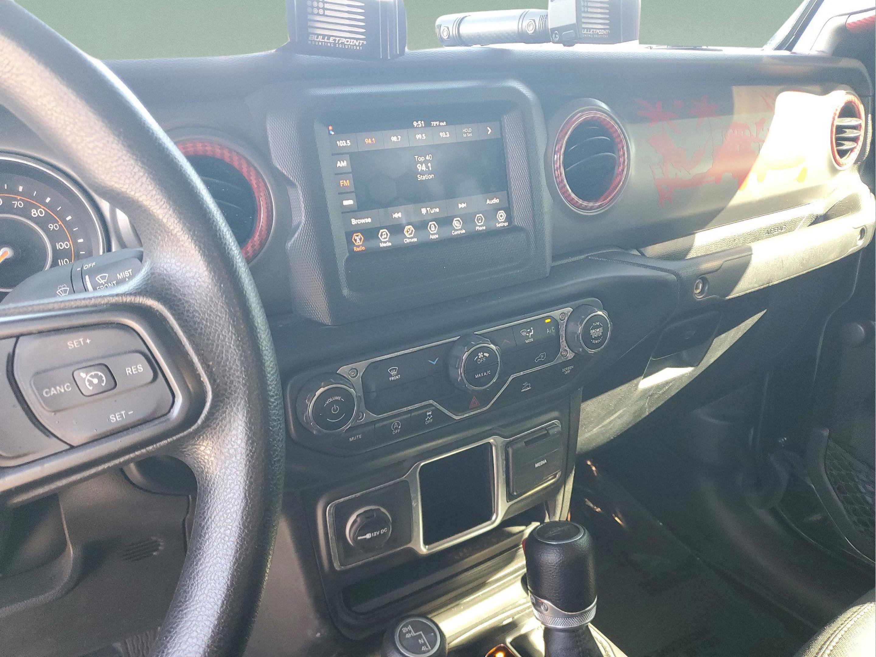 Used 2022 Jeep Gladiator Sport AWD/4WD image 24