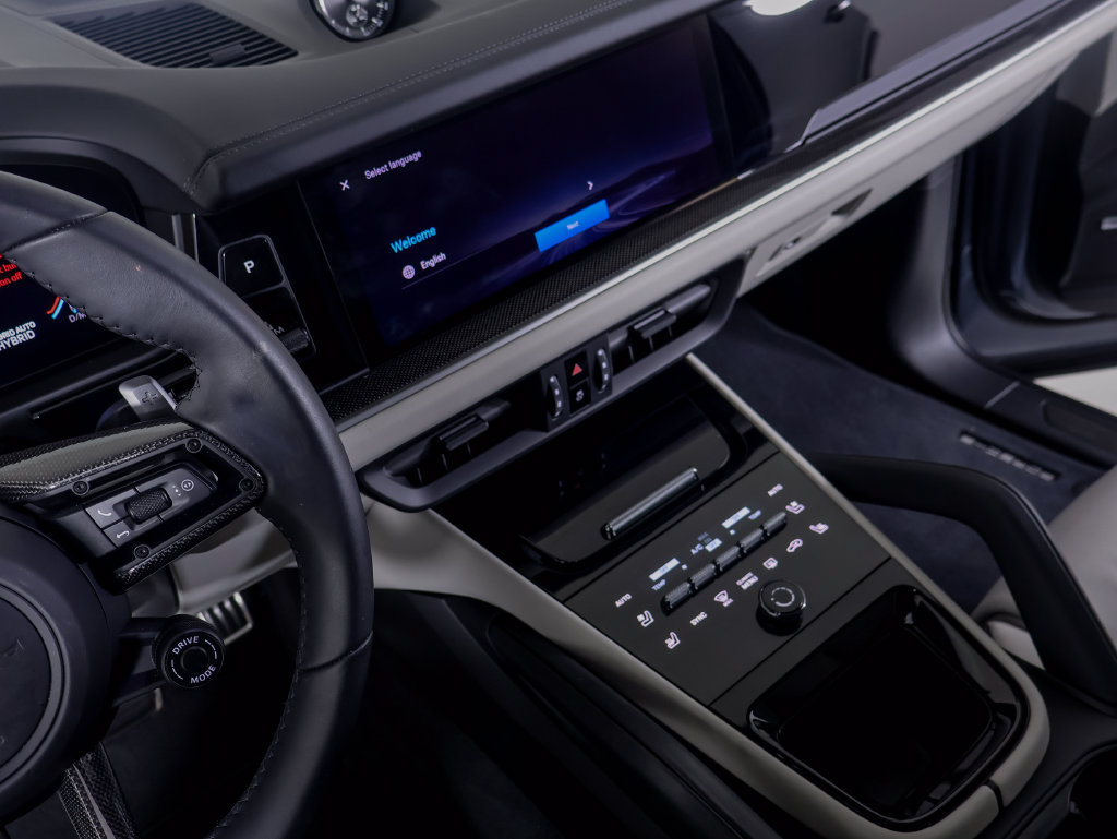 Certified 2026 Porsche Cayenne S AWD/4WD image 18