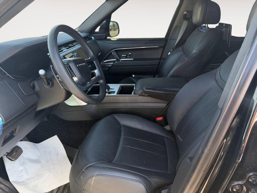 Used 2025 Land Rover Range Rover Long Wheelbase SE image 15