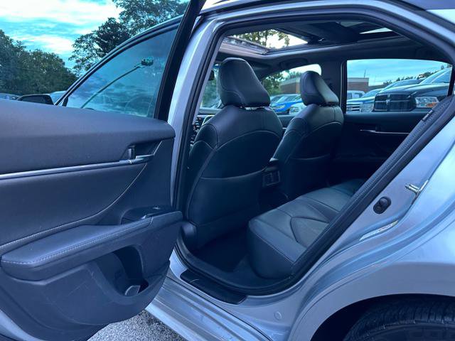 Used 2018 Toyota Camry XSE image 13