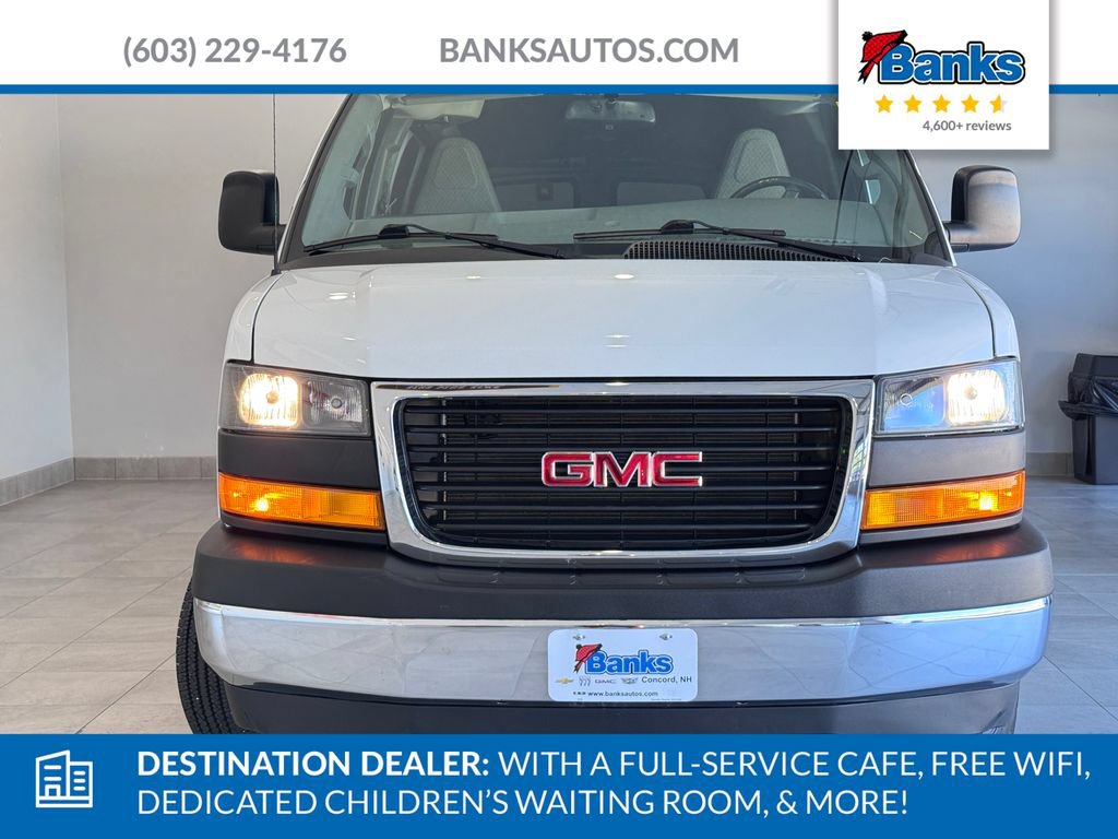 Used 2023 GMC Savana 3500 w/ Driver Convenience Package RWD image 3