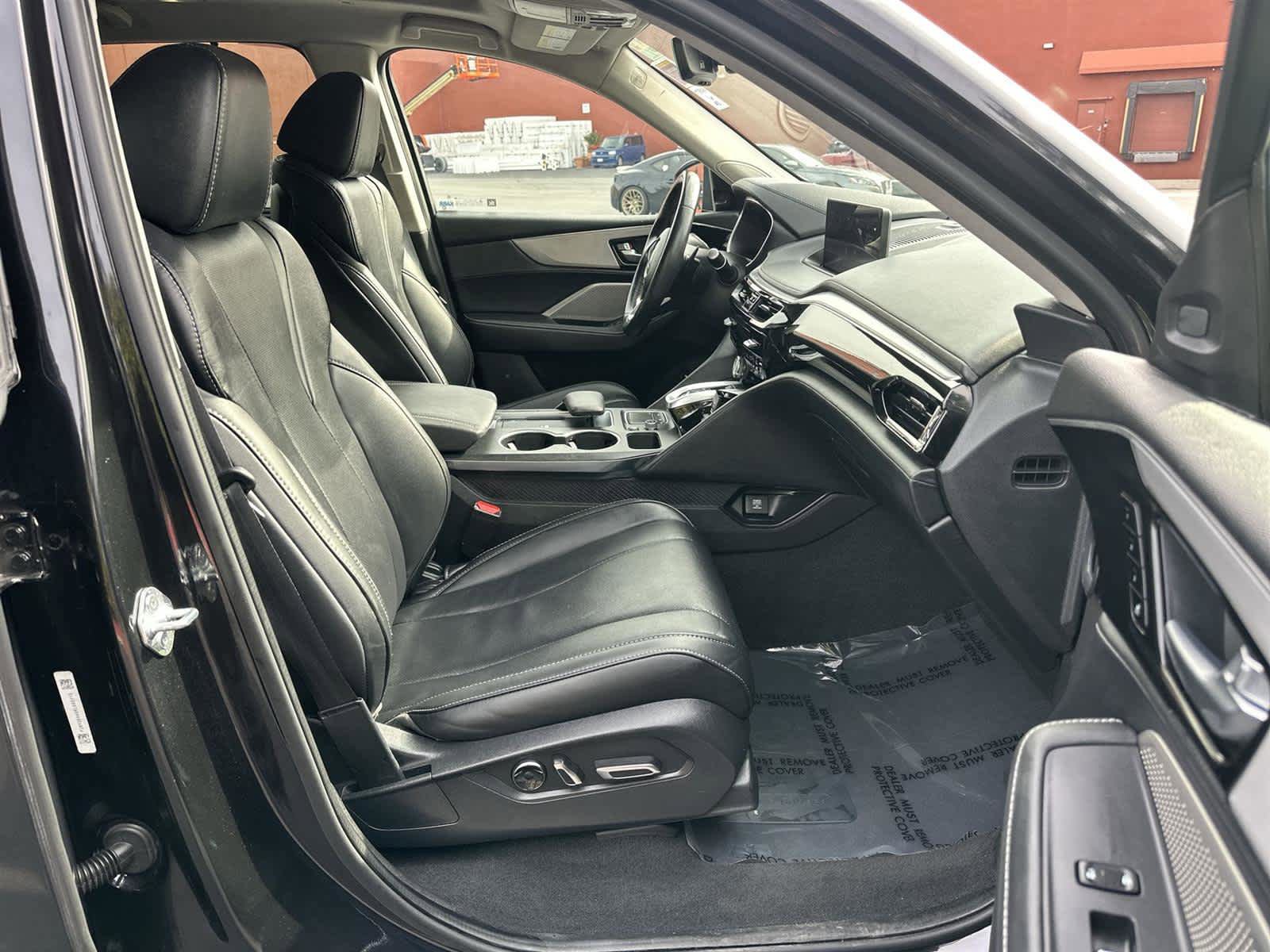 Certified 2024 Acura MDX FWD w/ Technology Package image 15