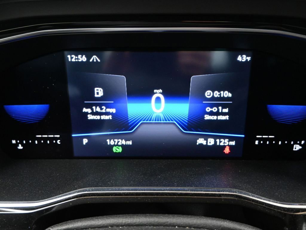 Used 2023 Volkswagen Jetta SE w/ Black Wheel Package image 30