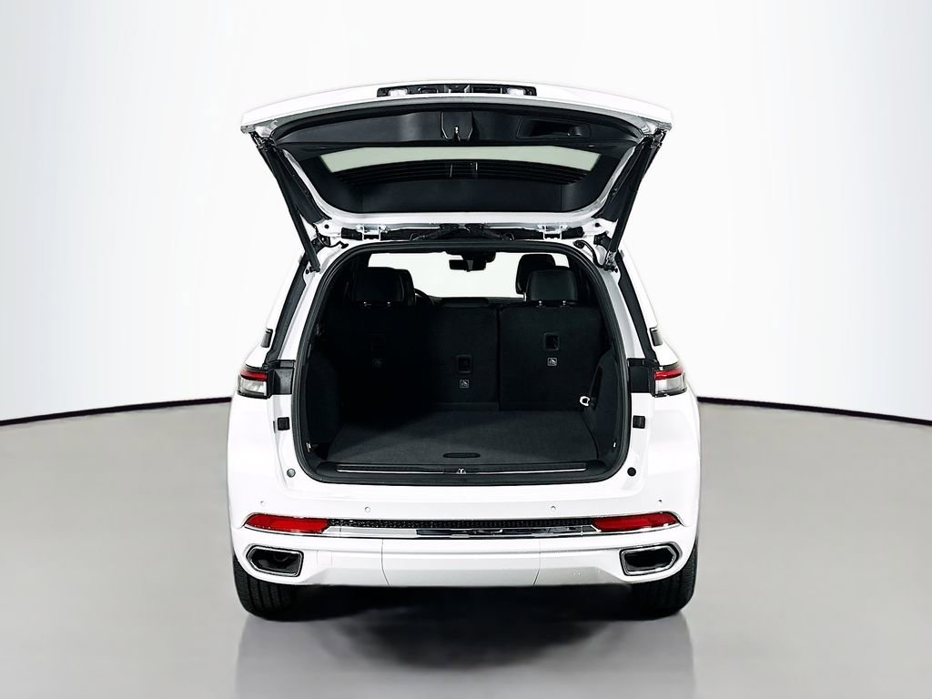 New 2025 Jeep Grand Cherokee Overland w/ Adv Protech Group III image 16