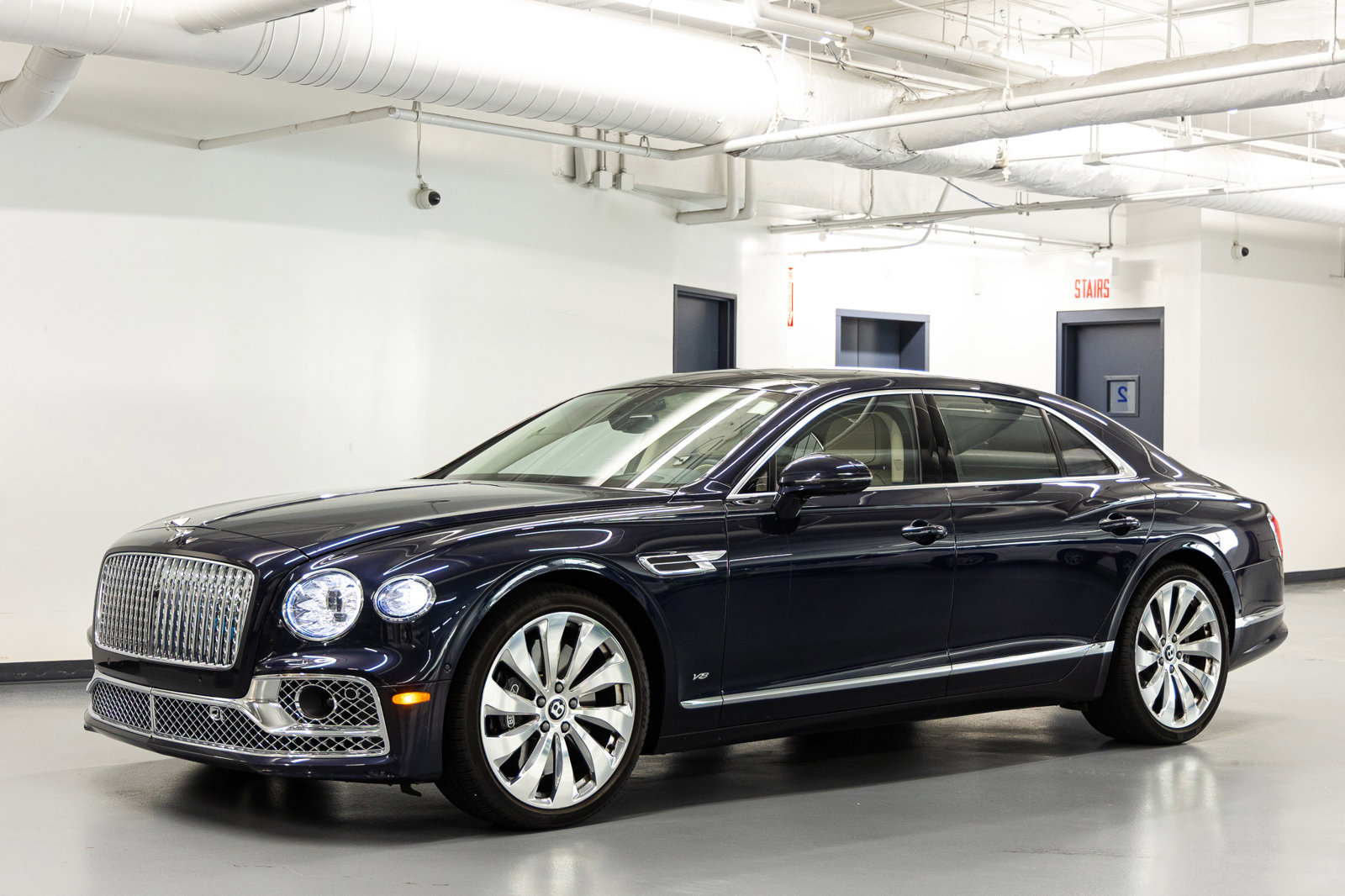 Used 2022 Bentley Flying Spur V8