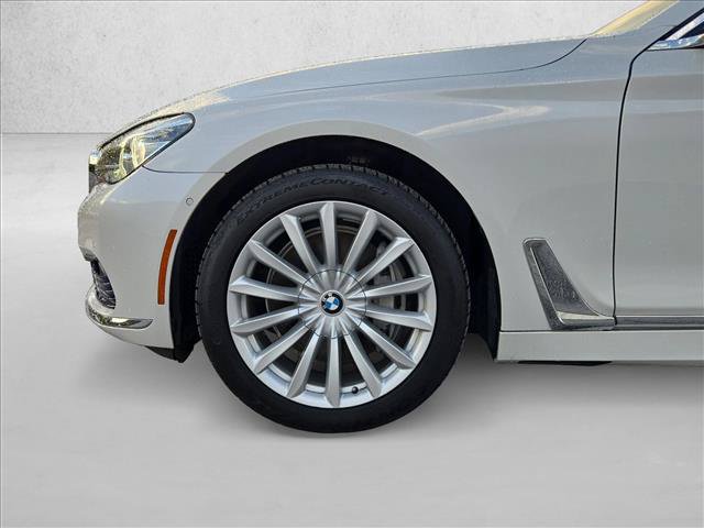 Used 2017 BMW 740i RWD image 26