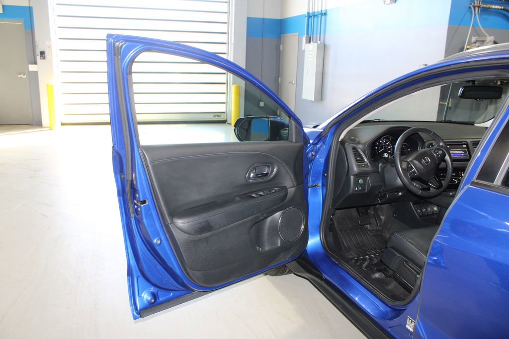 Used 2018 Honda HR-V EX-L image 6