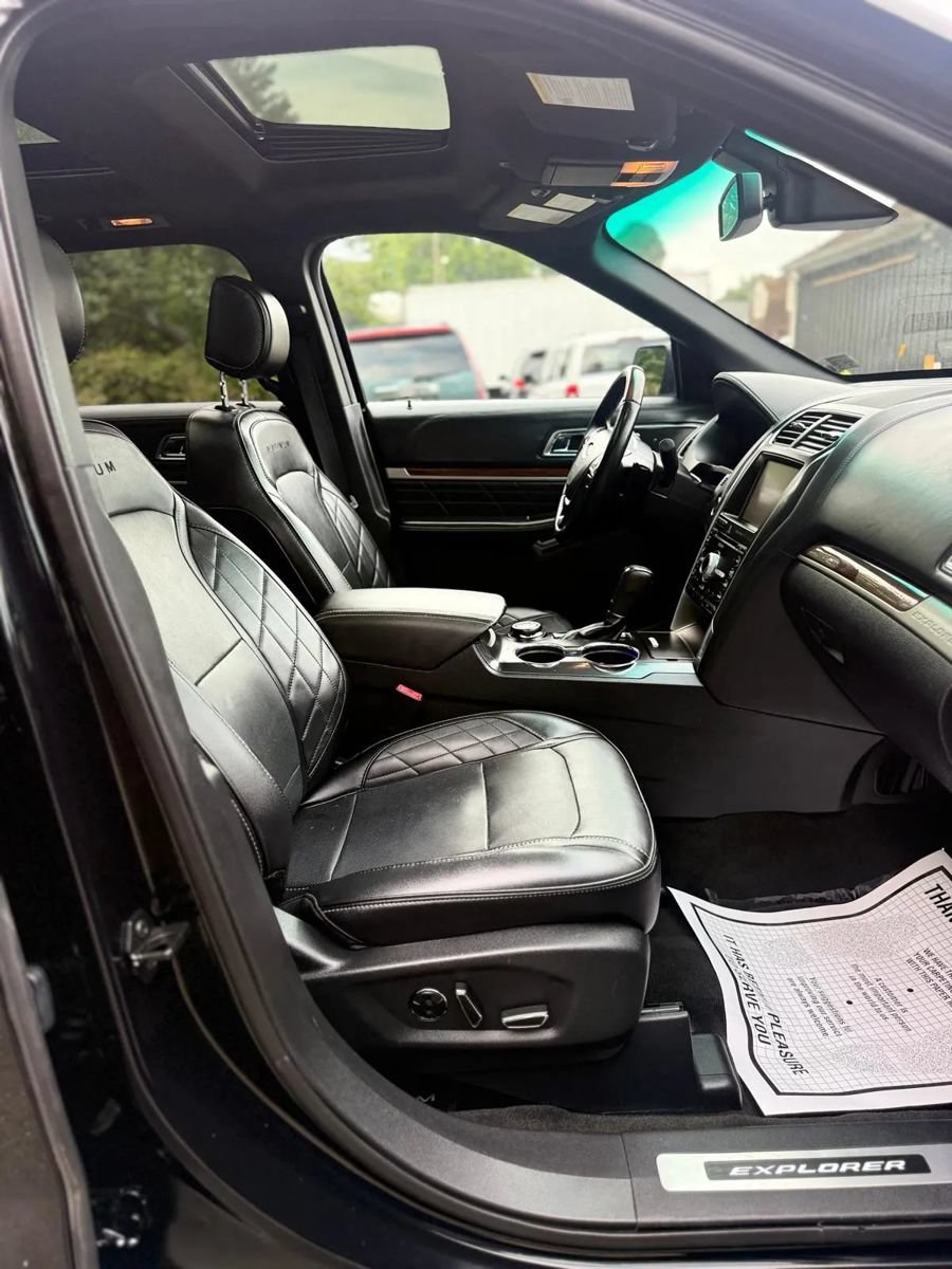 Used 2016 Ford Explorer Platinum AWD/4WD image 28