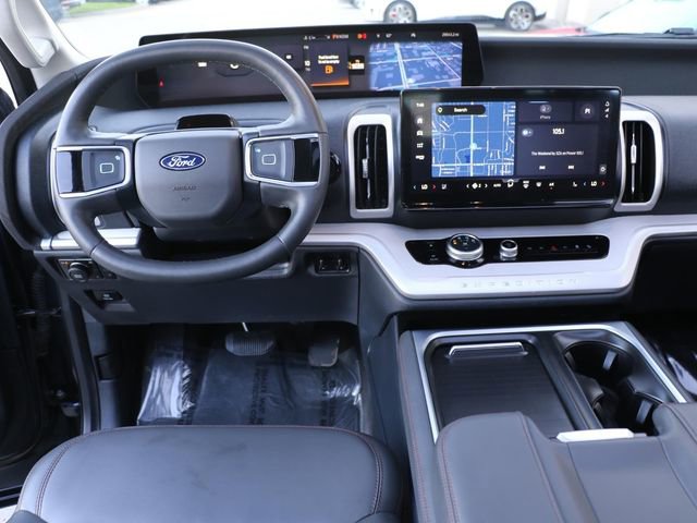 Used 2025 Ford Expedition Active AWD/4WD image 19