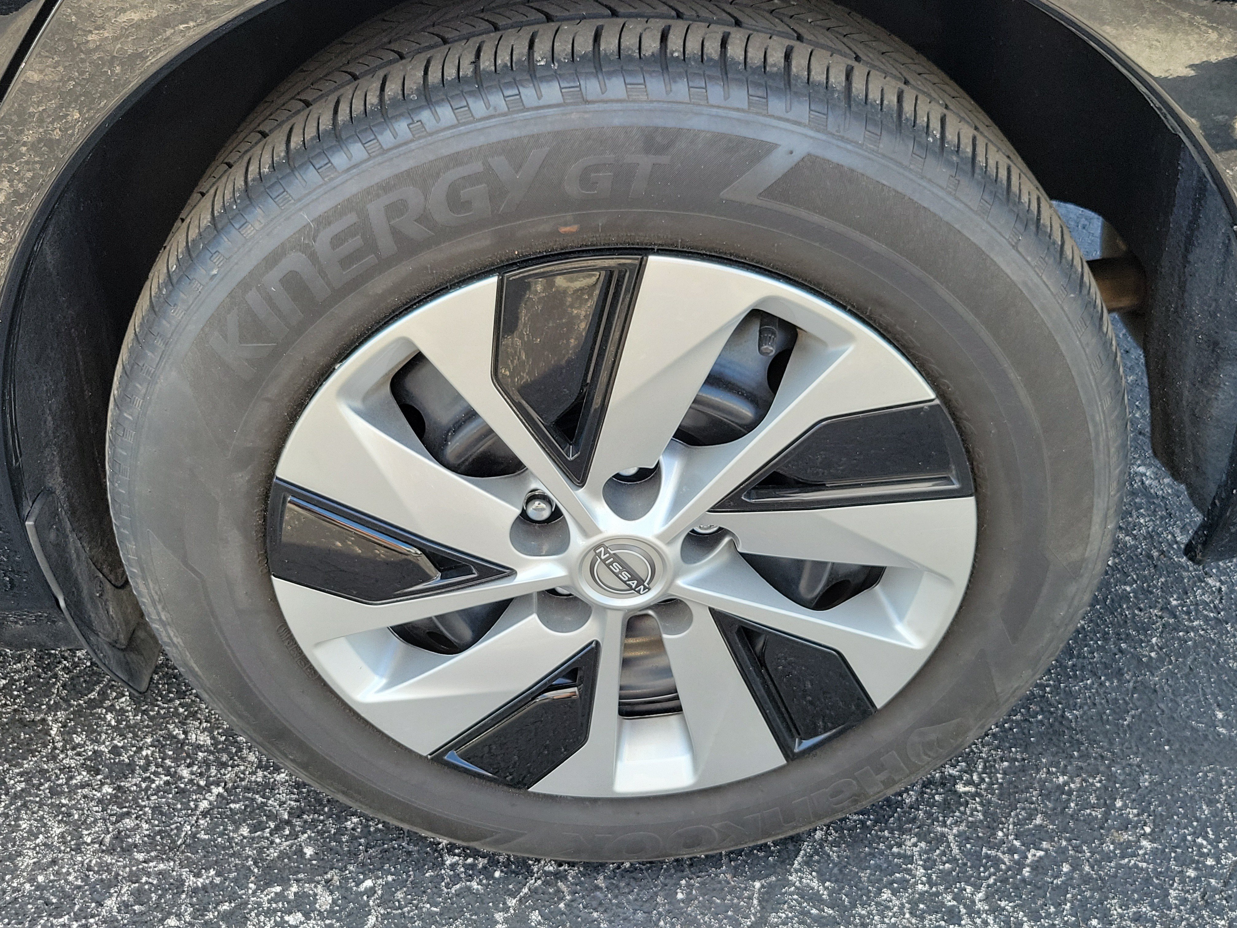 Used 2025 Nissan Altima 2.5 S FWD image 7