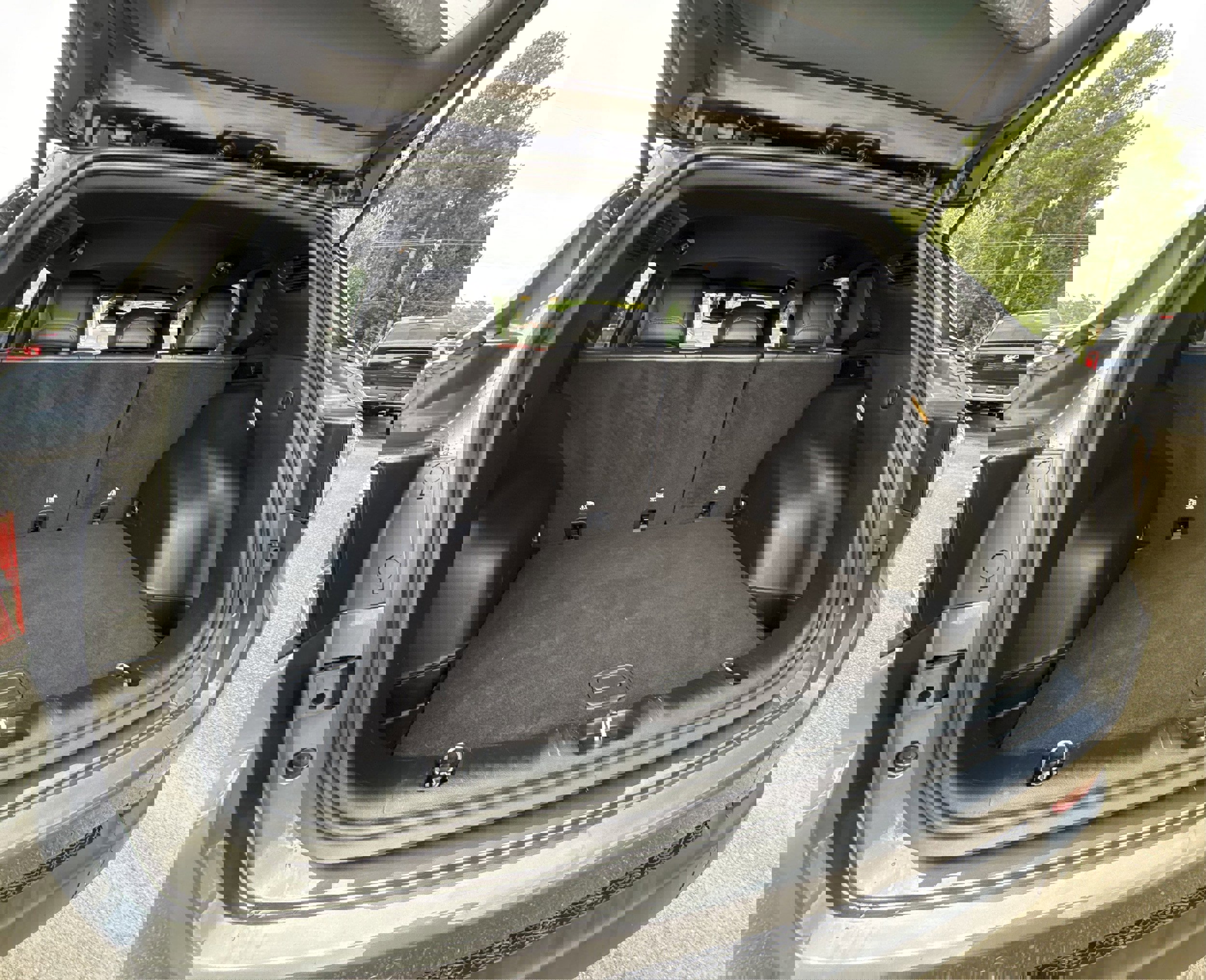 Used 2024 Jeep Compass Limited image 23