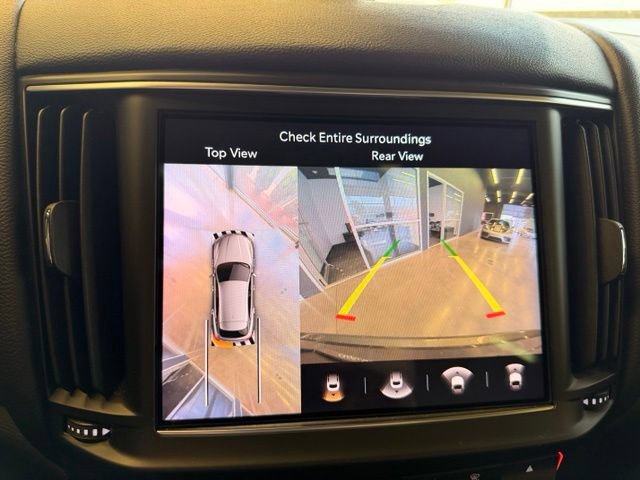 Used 2021 Maserati Levante AWD/4WD image 23