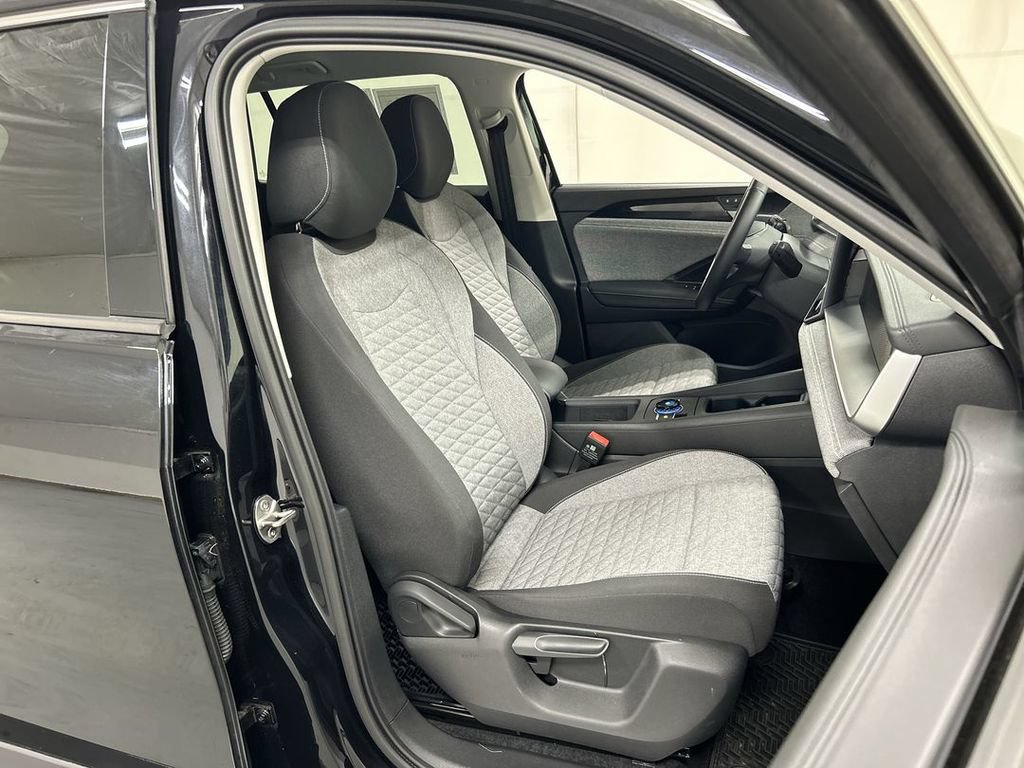 Certified 2026 Volkswagen Tiguan S AWD/4WD image 22