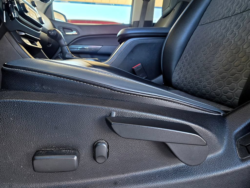 Used 2020 Chevrolet Colorado Z71 AWD/4WD image 19