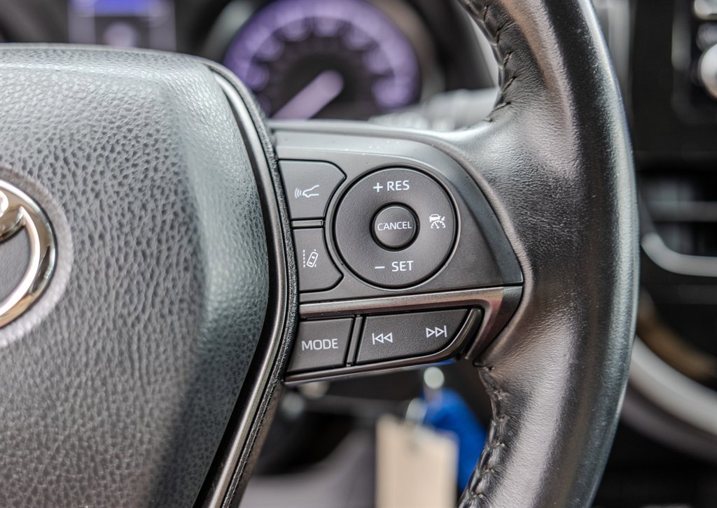 Used 2021 Toyota Camry SE image 15